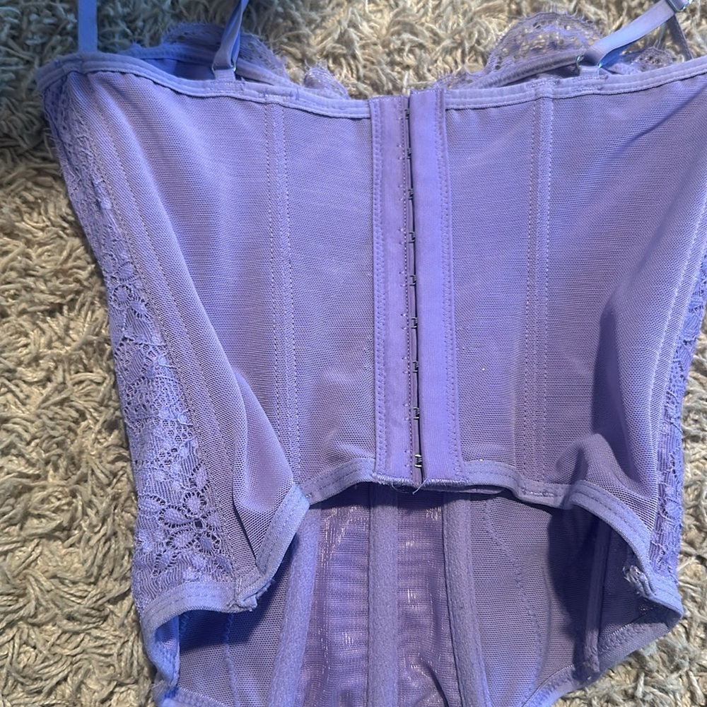 urban outfitters purple corset top - Picture 3 of 3